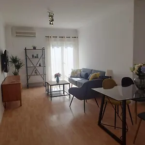 https://apartamento-playa-de-la-caleta.hotelsincadiz.net